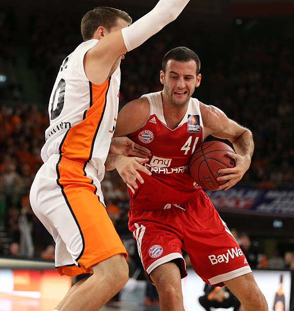 足球场上的 足球场上的